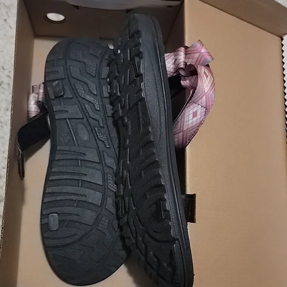 Northside Seaview Sport Hiking Sandals Women’s Size 11  NIB Gray and Pink - Picture 2 of 3